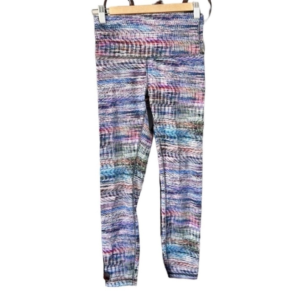 Lululemon Wunder Train High-Rise Tight 25"
Digital Oasis White Multi